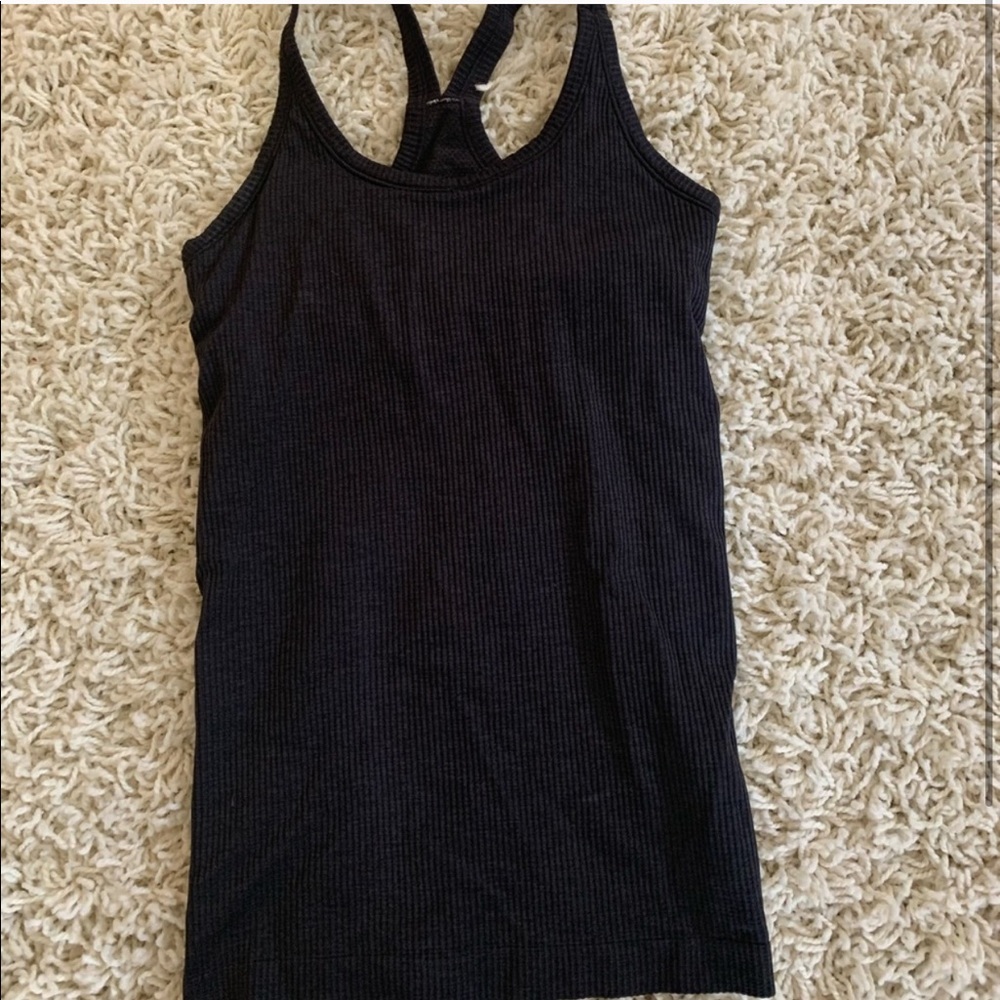 Lululemon ebb to street tank